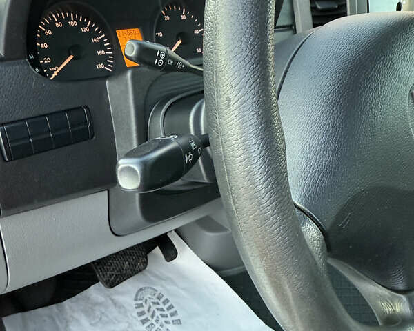 Сірий Мерседес Sprinter, об'ємом двигуна 2.2 л та пробігом 314 тис. км за 24250 $, фото 28 на Automoto.ua