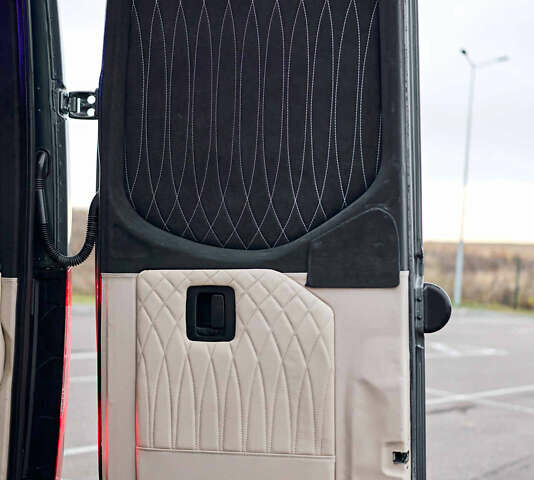 Серый Мерседес Sprinter, объемом двигателя 2.14 л и пробегом 604 тыс. км за 32500 $, фото 19 на Automoto.ua