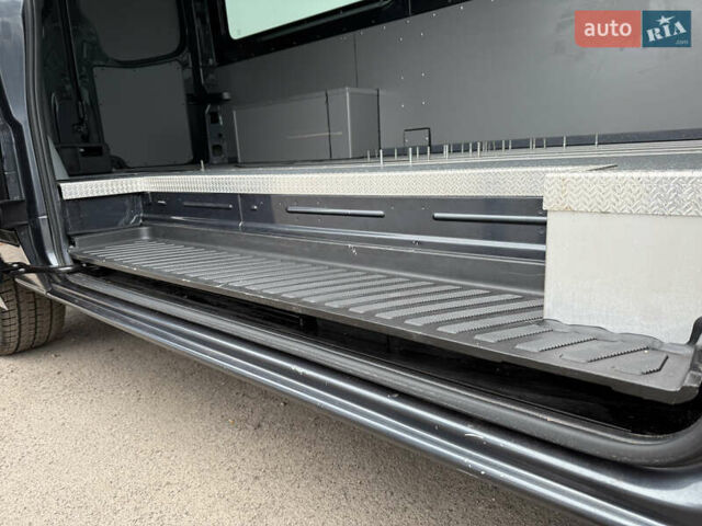 Серый Мерседес Sprinter, объемом двигателя 2.2 л и пробегом 314 тыс. км за 24500 $, фото 25 на Automoto.ua