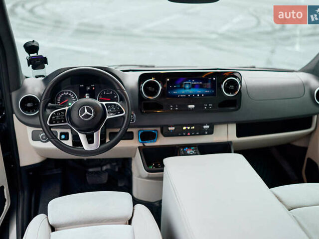 Серый Мерседес Sprinter, объемом двигателя 2.14 л и пробегом 604 тыс. км за 32500 $, фото 12 на Automoto.ua