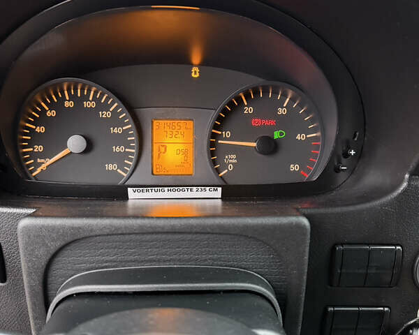 Серый Мерседес Sprinter, объемом двигателя 2.2 л и пробегом 314 тыс. км за 24500 $, фото 17 на Automoto.ua