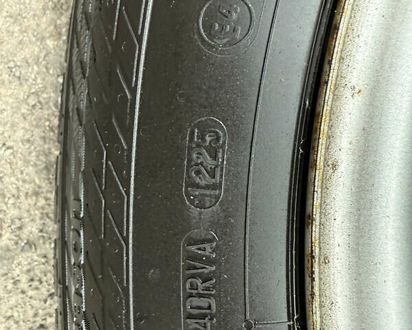 Серый Мерседес Sprinter, объемом двигателя 2.2 л и пробегом 314 тыс. км за 24500 $, фото 31 на Automoto.ua