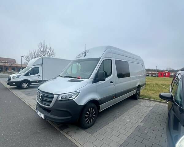 Сірий Мерседес Sprinter, об'ємом двигуна 3 л та пробігом 88 тис. км за 75410 $, фото 1 на Automoto.ua