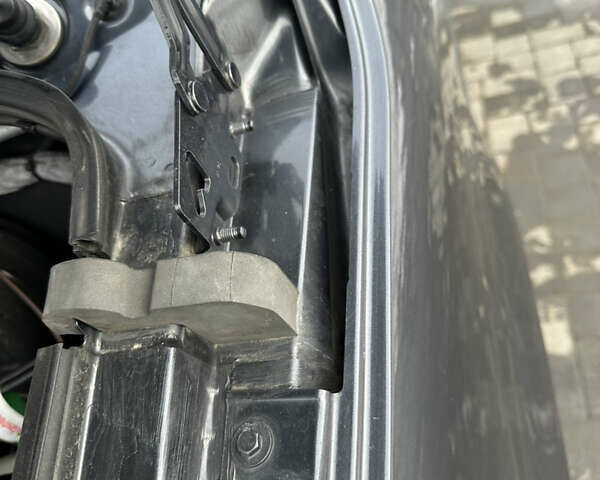 Серый Мерседес Sprinter, объемом двигателя 2.99 л и пробегом 316 тыс. км за 62400 $, фото 54 на Automoto.ua