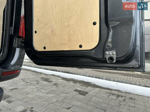 Серый Мерседес Sprinter, объемом двигателя 2.99 л и пробегом 316 тыс. км за 62400 $, фото 26 на Automoto.ua