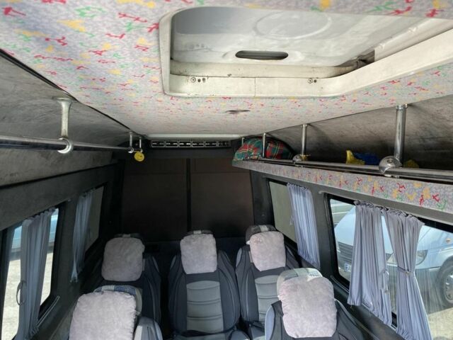 Сірий Мерседес Sprinter, об'ємом двигуна 2.1 л та пробігом 200 тис. км за 7200 $, фото 2 на Automoto.ua