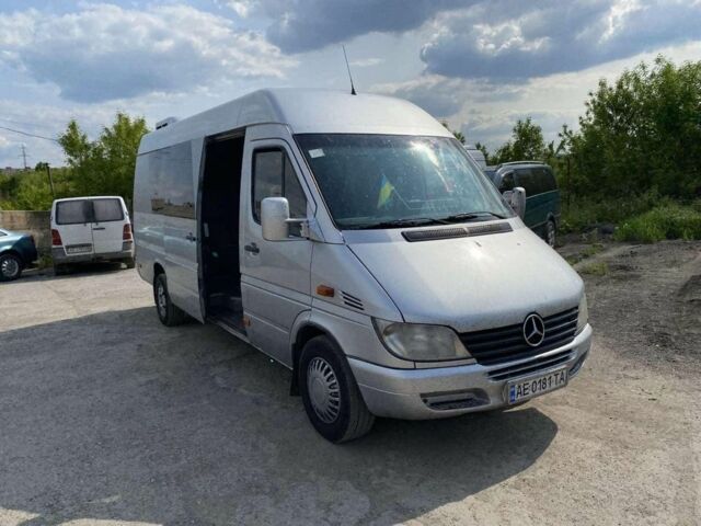 Сірий Мерседес Sprinter, об'ємом двигуна 2.1 л та пробігом 200 тис. км за 7200 $, фото 1 на Automoto.ua