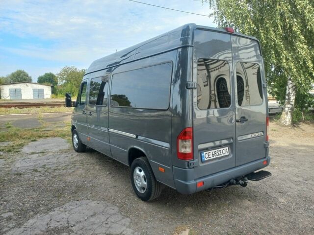 Серый Мерседес Sprinter, объемом двигателя 2.7 л и пробегом 589 тыс. км за 12500 $, фото 1 на Automoto.ua