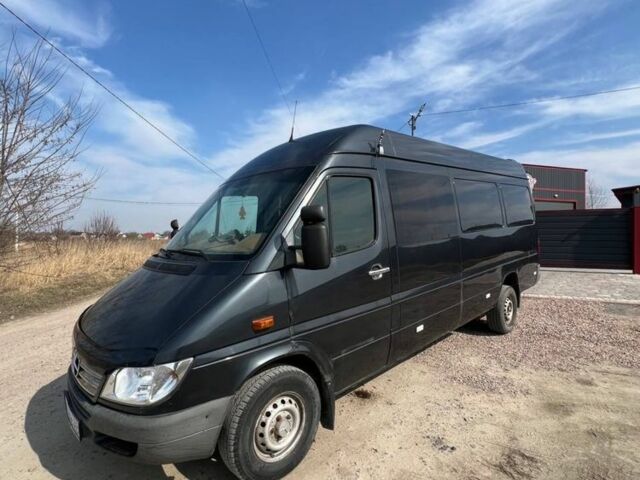 Серый Мерседес Sprinter, объемом двигателя 2.7 л и пробегом 750 тыс. км за 7555 $, фото 6 на Automoto.ua