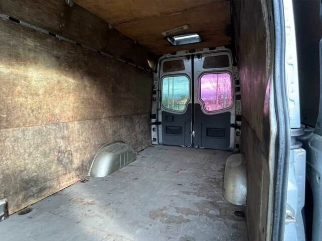 Серый Мерседес Sprinter, объемом двигателя 3 л и пробегом 668 тыс. км за 12600 $, фото 23 на Automoto.ua