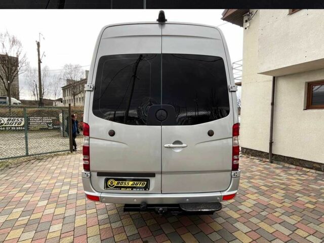 Серый Мерседес Sprinter, объемом двигателя 3 л и пробегом 668 тыс. км за 12600 $, фото 5 на Automoto.ua