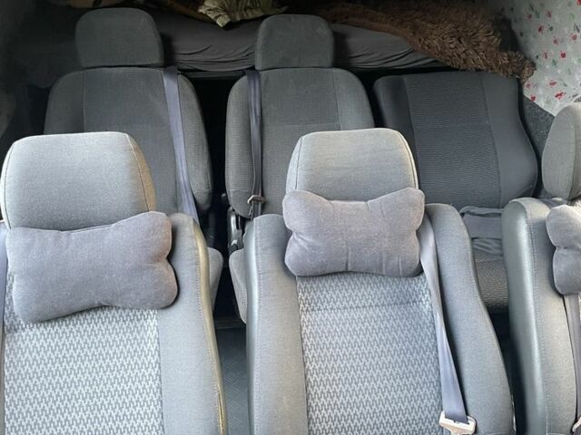 Серый Мерседес Sprinter, объемом двигателя 2.1 л и пробегом 700 тыс. км за 8400 $, фото 7 на Automoto.ua