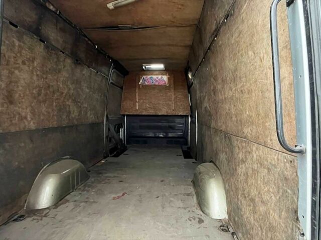 Серый Мерседес Sprinter, объемом двигателя 3 л и пробегом 668 тыс. км за 12600 $, фото 22 на Automoto.ua