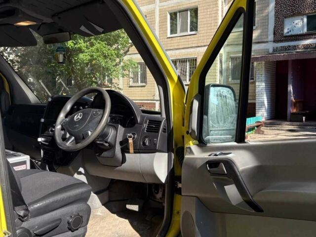 Серый Мерседес Sprinter, объемом двигателя 3 л и пробегом 300 тыс. км за 9000 $, фото 10 на Automoto.ua