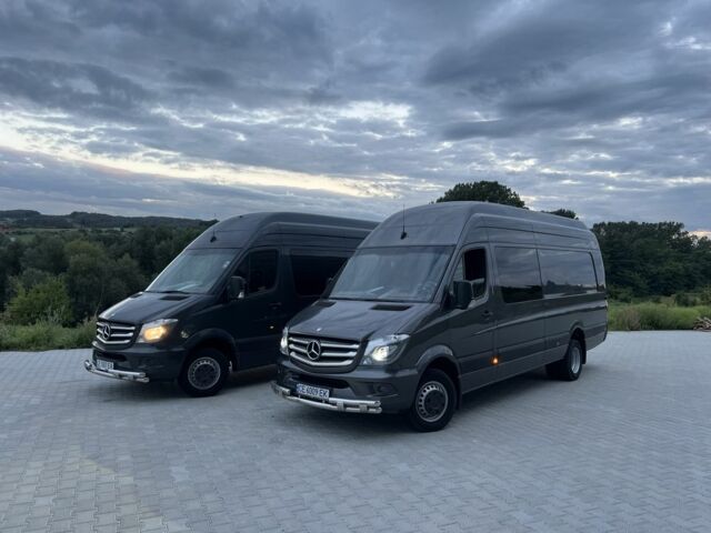Серый Мерседес Sprinter, объемом двигателя 3 л и пробегом 500 тыс. км за 44809 $, фото 1 на Automoto.ua