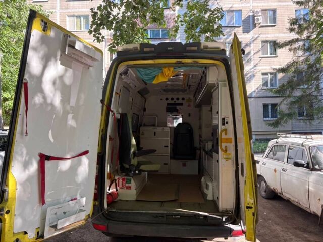 Серый Мерседес Sprinter, объемом двигателя 3 л и пробегом 300 тыс. км за 9000 $, фото 5 на Automoto.ua