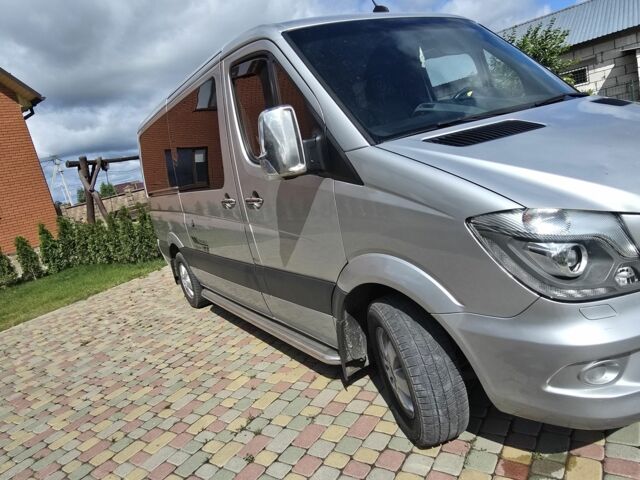 Серый Мерседес Sprinter, объемом двигателя 3 л и пробегом 270 тыс. км за 24900 $, фото 2 на Automoto.ua