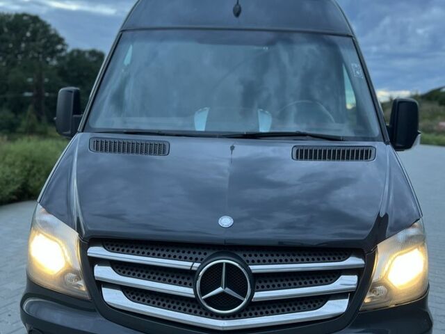 Серый Мерседес Sprinter, объемом двигателя 3 л и пробегом 500 тыс. км за 44809 $, фото 4 на Automoto.ua