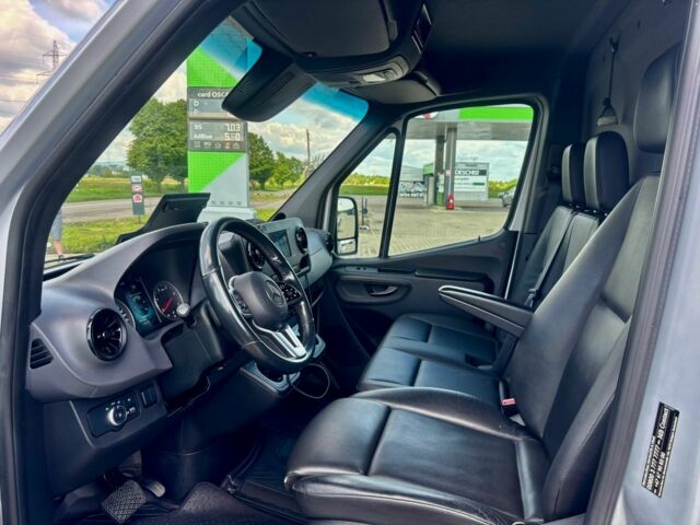 Серый Мерседес Sprinter, объемом двигателя 3 л и пробегом 403 тыс. км за 54800 $, фото 6 на Automoto.ua