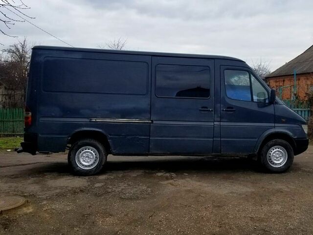 Серый Мерседес Sprinter, объемом двигателя 2.3 л и пробегом 185 тыс. км за 4500 $, фото 7 на Automoto.ua