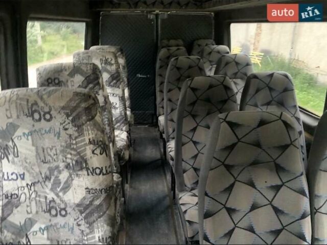Серый Мерседес Sprinter, объемом двигателя 2.3 л и пробегом 500 тыс. км за 3200 $, фото 9 на Automoto.ua