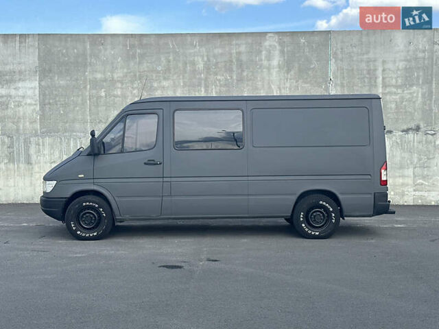 Серый Мерседес Sprinter, объемом двигателя 2.87 л и пробегом 300 тыс. км за 7900 $, фото 1 на Automoto.ua