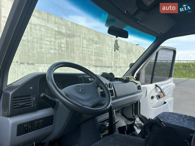 Серый Мерседес Sprinter, объемом двигателя 2.87 л и пробегом 300 тыс. км за 7900 $, фото 8 на Automoto.ua