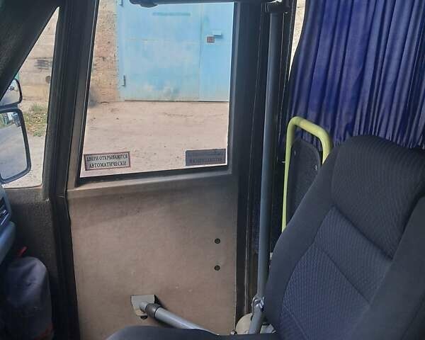 Сірий Мерседес Sprinter, об'ємом двигуна 2.9 л та пробігом 500 тис. км за 18000 $, фото 5 на Automoto.ua