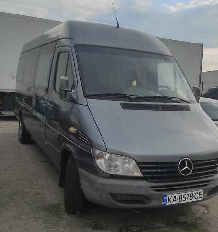 Сірий Мерседес Sprinter, об'ємом двигуна 2.2 л та пробігом 407 тис. км за 7000 $, фото 4 на Automoto.ua