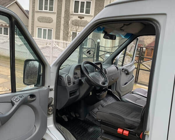 Серый Мерседес Sprinter, объемом двигателя 0 л и пробегом 294 тыс. км за 10800 $, фото 20 на Automoto.ua