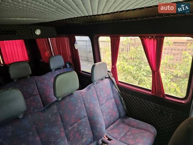 Серый Мерседес Sprinter, объемом двигателя 2.7 л и пробегом 600 тыс. км за 6800 $, фото 1 на Automoto.ua