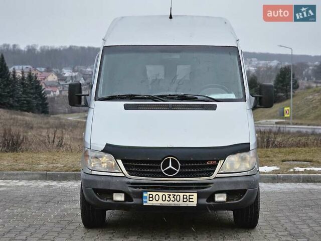 Серый Мерседес Sprinter, объемом двигателя 2.2 л и пробегом 556 тыс. км за 6999 $, фото 2 на Automoto.ua