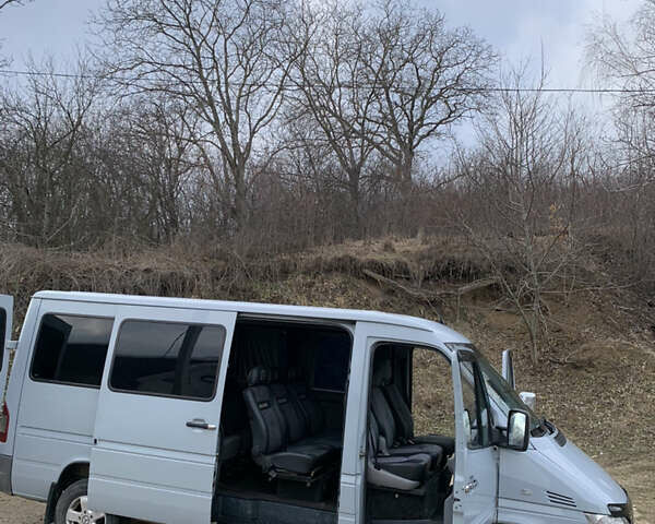 Серый Мерседес Sprinter, объемом двигателя 0 л и пробегом 294 тыс. км за 10800 $, фото 11 на Automoto.ua