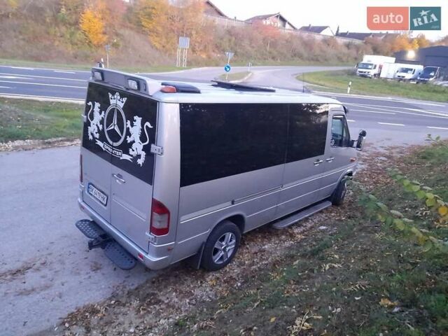 Серый Мерседес Sprinter, объемом двигателя 0 л и пробегом 320 тыс. км за 12500 $, фото 1 на Automoto.ua