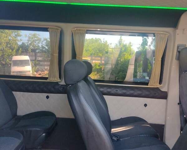 Серый Мерседес Sprinter, объемом двигателя 2.15 л и пробегом 64 тыс. км за 8000 $, фото 12 на Automoto.ua