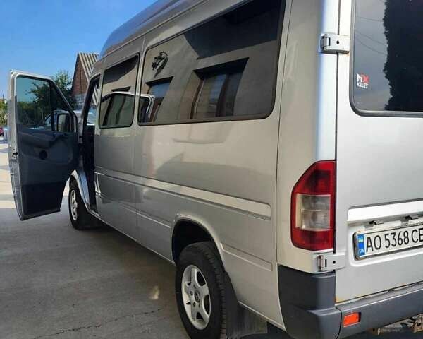 Серый Мерседес Sprinter, объемом двигателя 2.69 л и пробегом 795 тыс. км за 8500 $, фото 27 на Automoto.ua