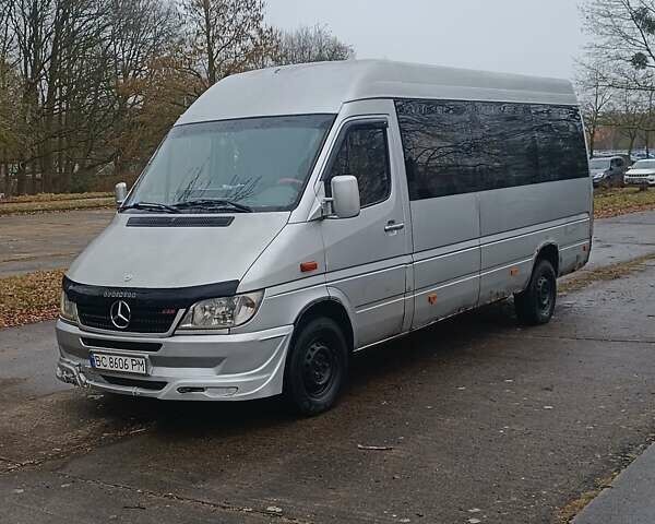 Серый Мерседес Sprinter, объемом двигателя 2.15 л и пробегом 60 тыс. км за 3300 $, фото 10 на Automoto.ua