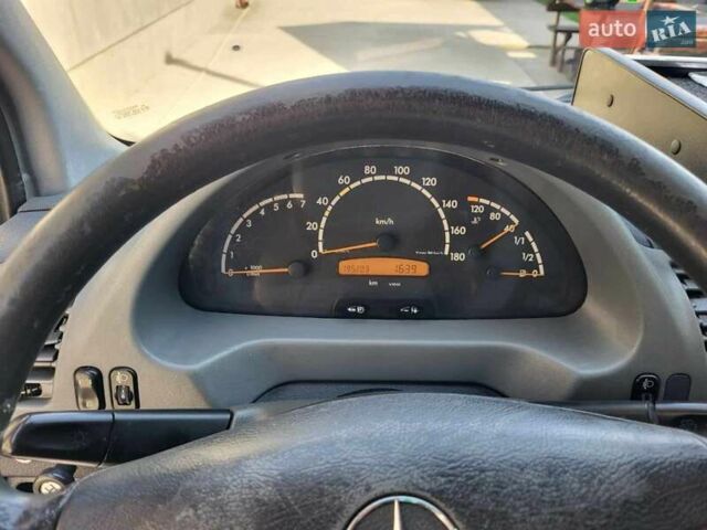 Серый Мерседес Sprinter, объемом двигателя 2.69 л и пробегом 795 тыс. км за 8500 $, фото 6 на Automoto.ua