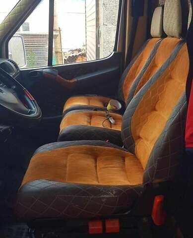 Серый Мерседес Sprinter, объемом двигателя 2.15 л и пробегом 60 тыс. км за 3300 $, фото 9 на Automoto.ua