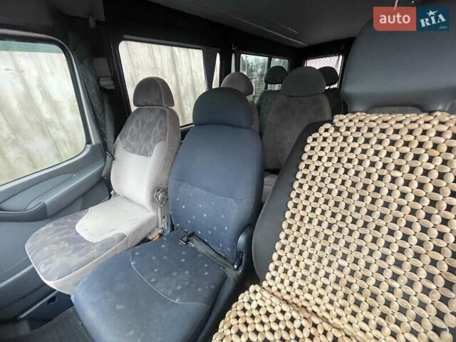 Серый Мерседес Sprinter, объемом двигателя 2.69 л и пробегом 700 тыс. км за 4950 $, фото 9 на Automoto.ua