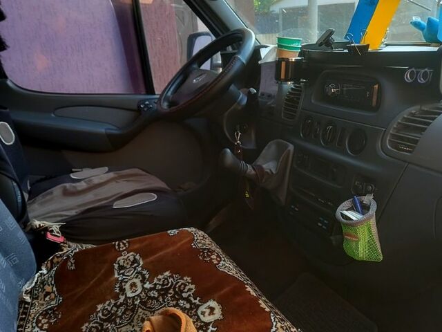 Сірий Мерседес Sprinter, об'ємом двигуна 2.1 л та пробігом 500 тис. км за 8300 $, фото 4 на Automoto.ua