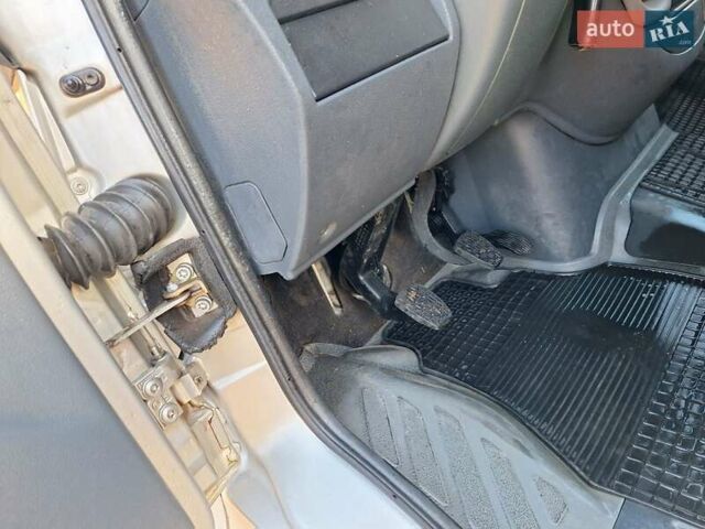 Серый Мерседес Sprinter, объемом двигателя 2.7 л и пробегом 850 тыс. км за 6500 $, фото 39 на Automoto.ua