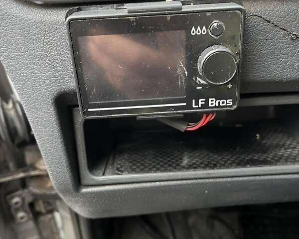 Серый Мерседес Sprinter, объемом двигателя 2.3 л и пробегом 690 тыс. км за 8000 $, фото 8 на Automoto.ua
