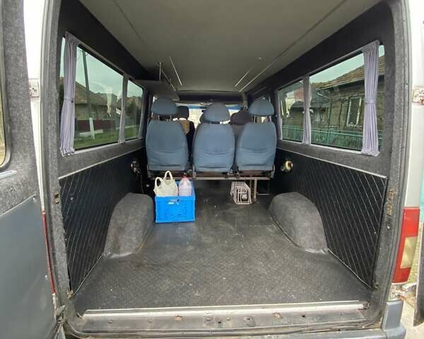 Серый Мерседес Sprinter, объемом двигателя 2.69 л и пробегом 717 тыс. км за 6500 $, фото 10 на Automoto.ua