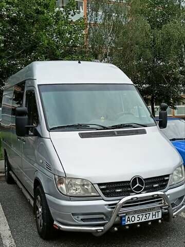 Серый Мерседес Sprinter, объемом двигателя 2.2 л и пробегом 470 тыс. км за 8500 $, фото 3 на Automoto.ua