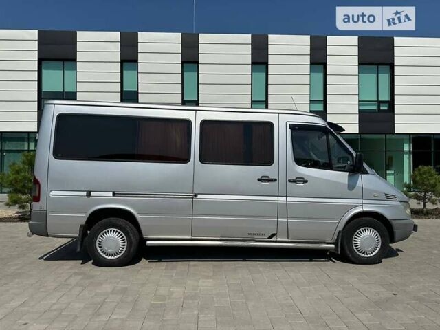 Сірий Мерседес Sprinter, об'ємом двигуна 2.69 л та пробігом 4 тис. км за 8500 $, фото 23 на Automoto.ua