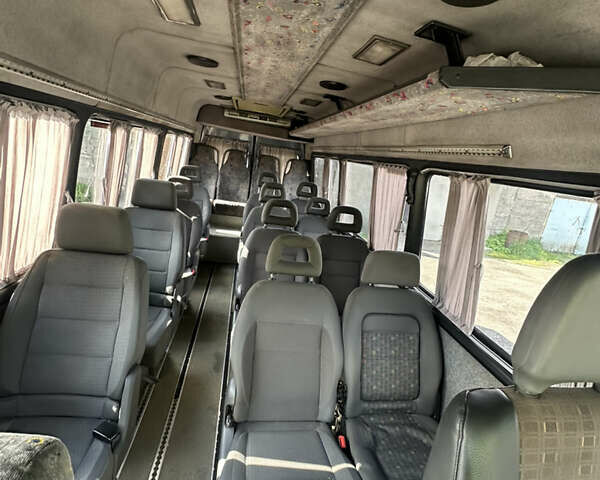 Сірий Мерседес Sprinter, об'ємом двигуна 2.69 л та пробігом 300 тис. км за 17000 $, фото 6 на Automoto.ua