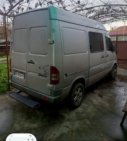 Серый Мерседес Sprinter, объемом двигателя 2.1 л и пробегом 330 тыс. км за 7800 $, фото 1 на Automoto.ua