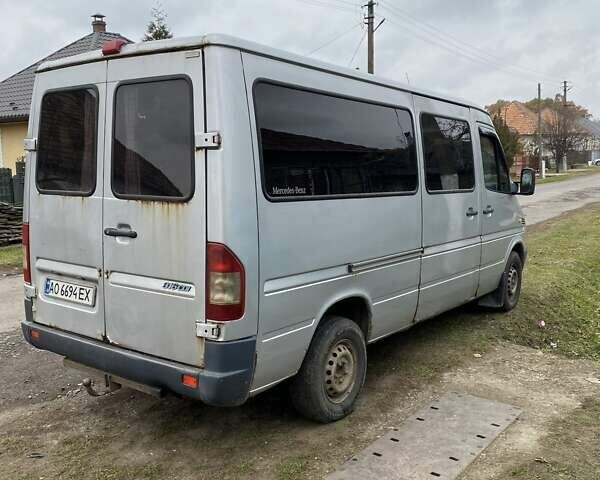 Серый Мерседес Sprinter, объемом двигателя 2.69 л и пробегом 717 тыс. км за 6500 $, фото 1 на Automoto.ua