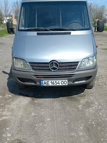 Сірий Мерседес Sprinter, об'ємом двигуна 2.7 л та пробігом 500 тис. км за 11300 $, фото 1 на Automoto.ua